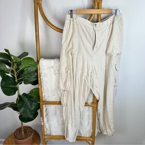 Anthropologie Off White Khaki Cargo Pants sz S